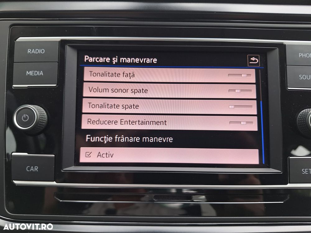 Volkswagen T-Roc - 14