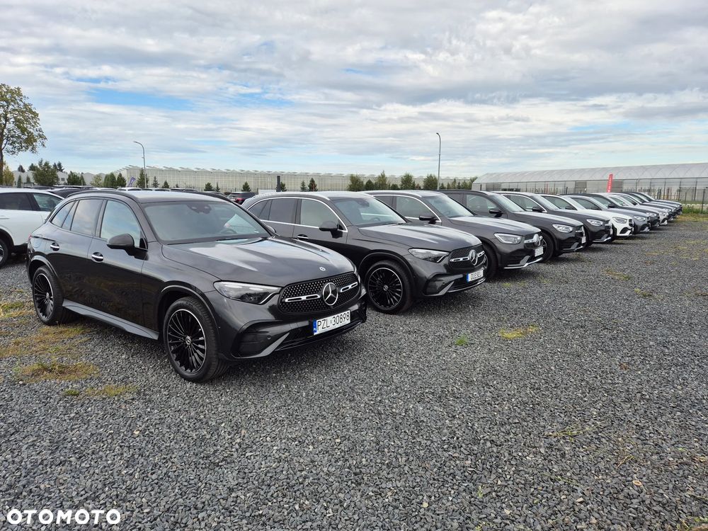 Mercedes-Benz GLC 300 de 4Matic 9G-TRONIC AMG Line Plus - 24