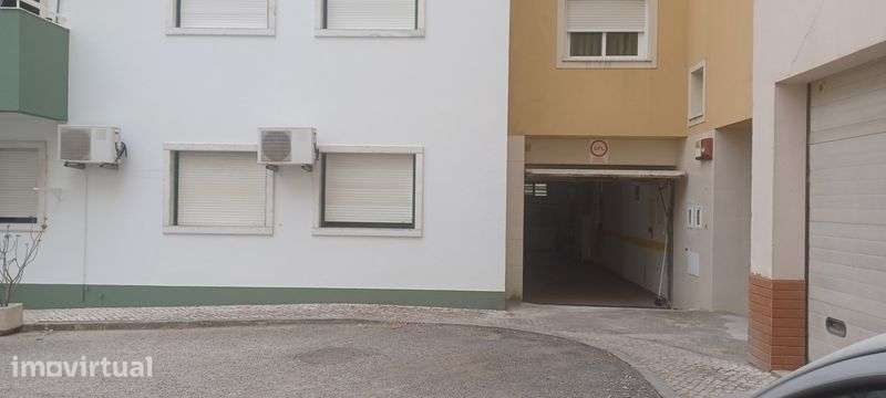 Garagem c/ wallbox cidade Setúbal - Grande imagem: 3/4