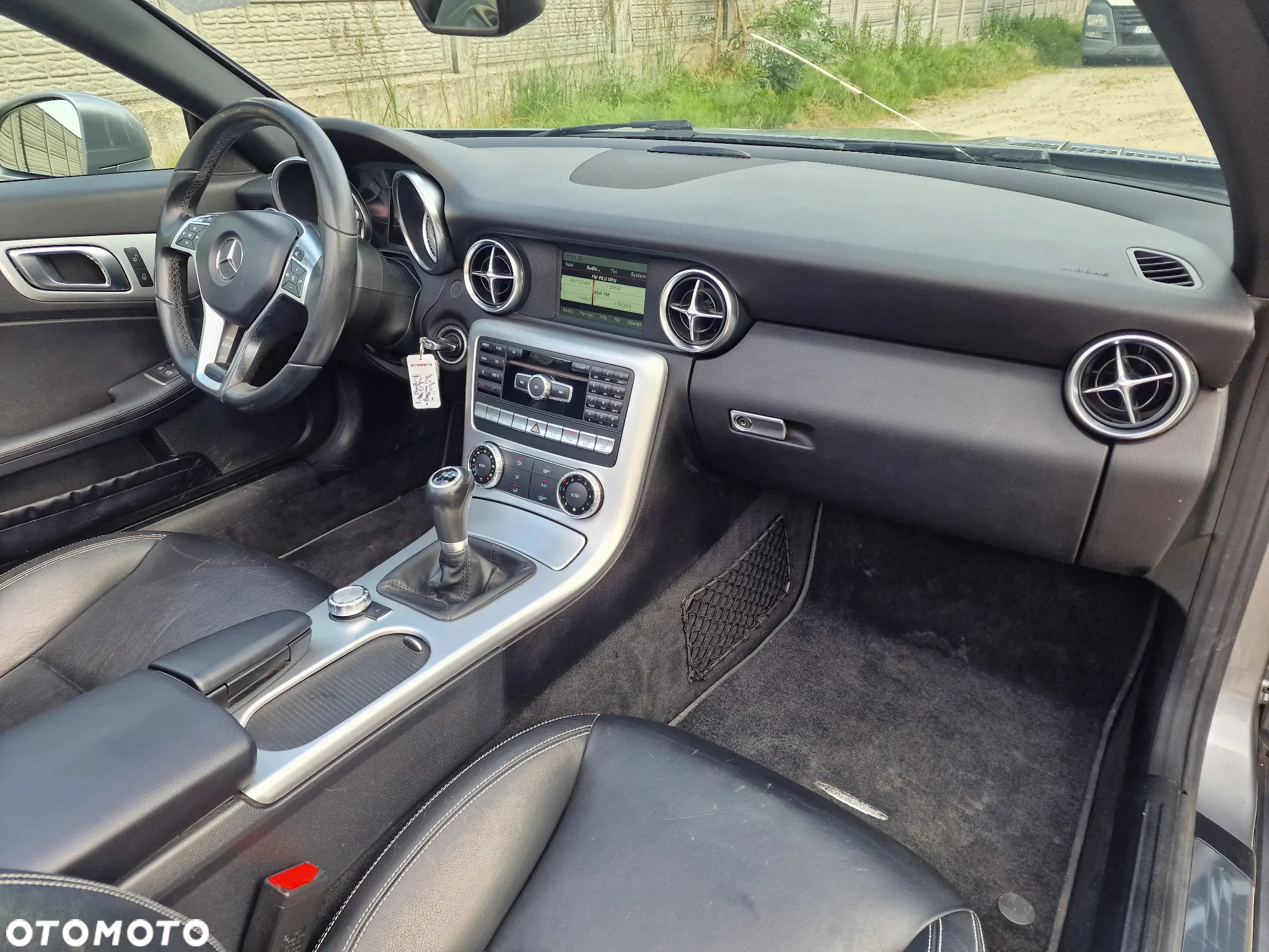 Mercedes-Benz SLK 200 (BlueEFFICIENCY) - 13