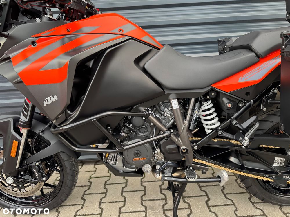 KTM Adventure - 16