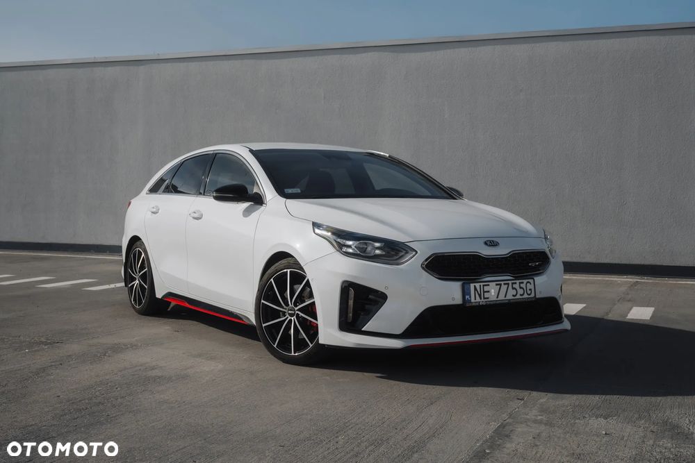 Kia ProCeed - 1