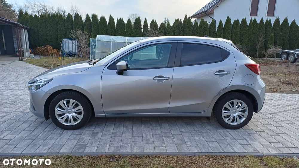 Mazda 2 2015 photo 5