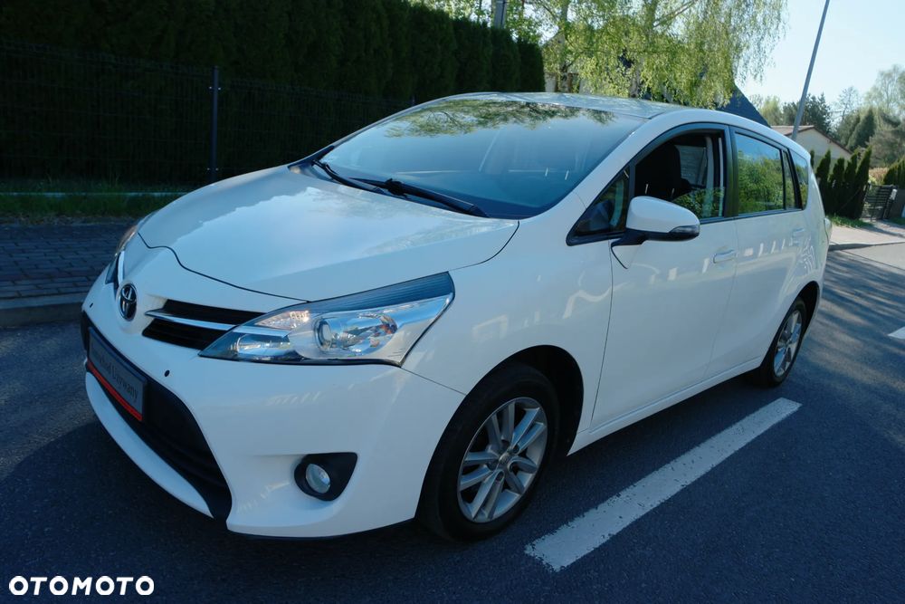 Toyota Verso - 4