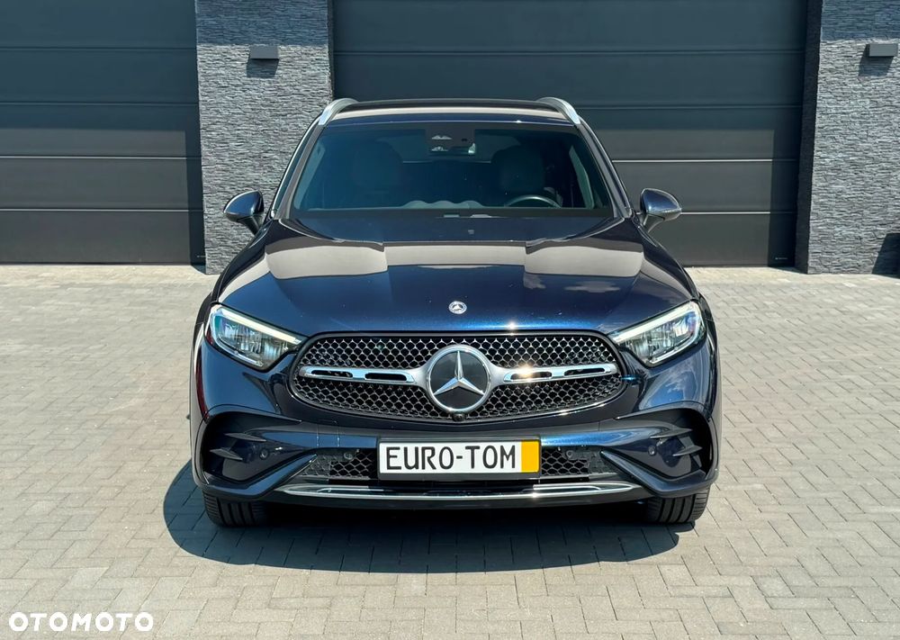 Mercedes-Benz GLC 300 4Matic 9G-TRONIC AMG Line Advanced - 11