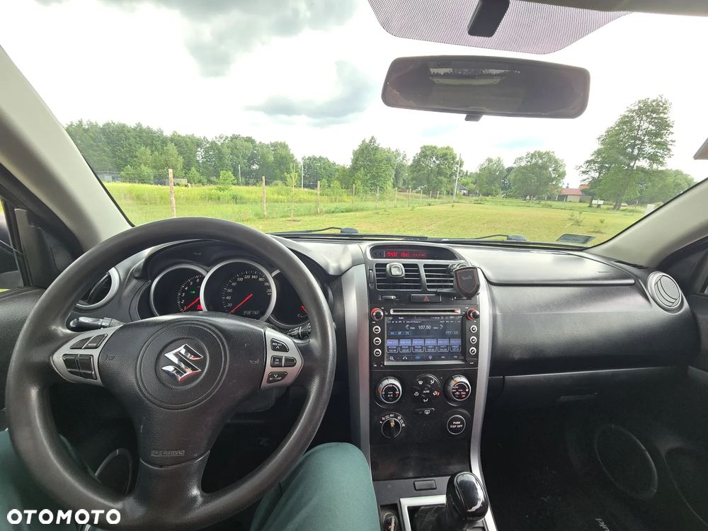 Suzuki Grand Vitara 2.0 - 5