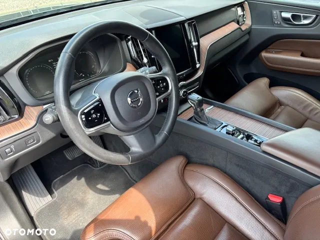 Volvo XC 60 T5 AWD Inscription - 16