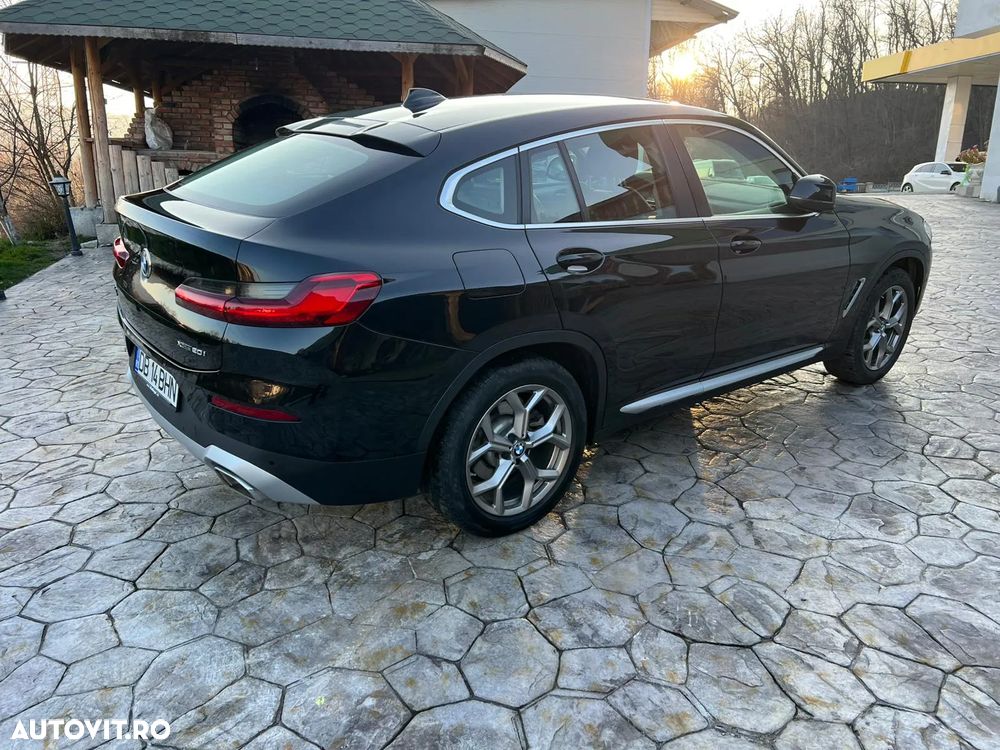 BMW X4 xDrive20i Aut. Advantage - 2