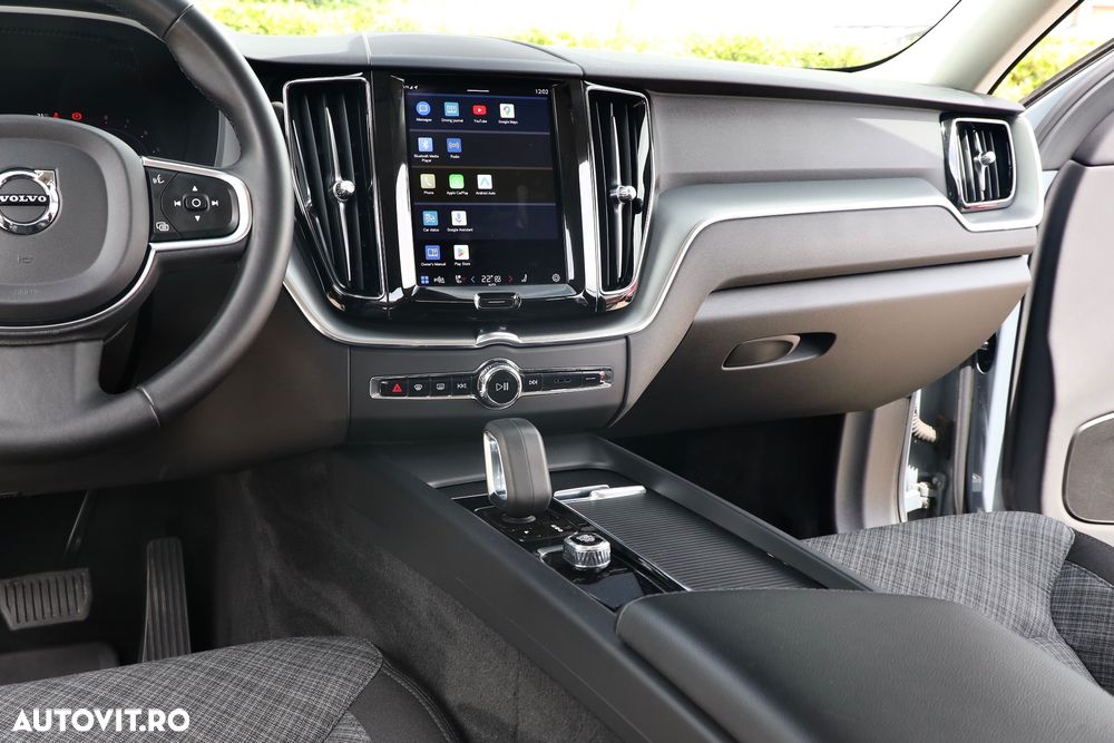 Volvo XC 60 B5 AT AWD MHEV Core - 31