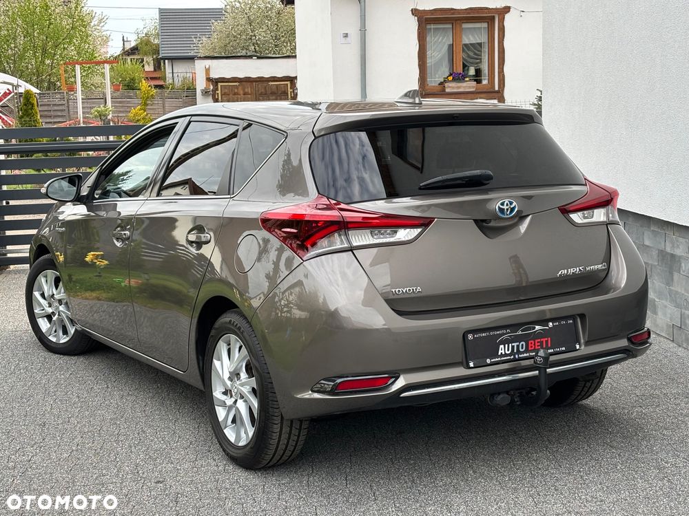 Toyota Auris 1.8 HSD Prestige NAVI - 3