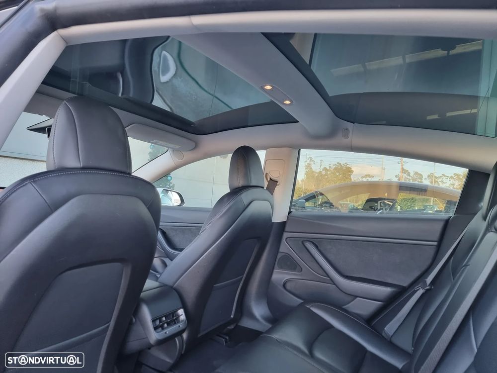 Tesla Model 3 Long-Range Dual Motor AWD - 19