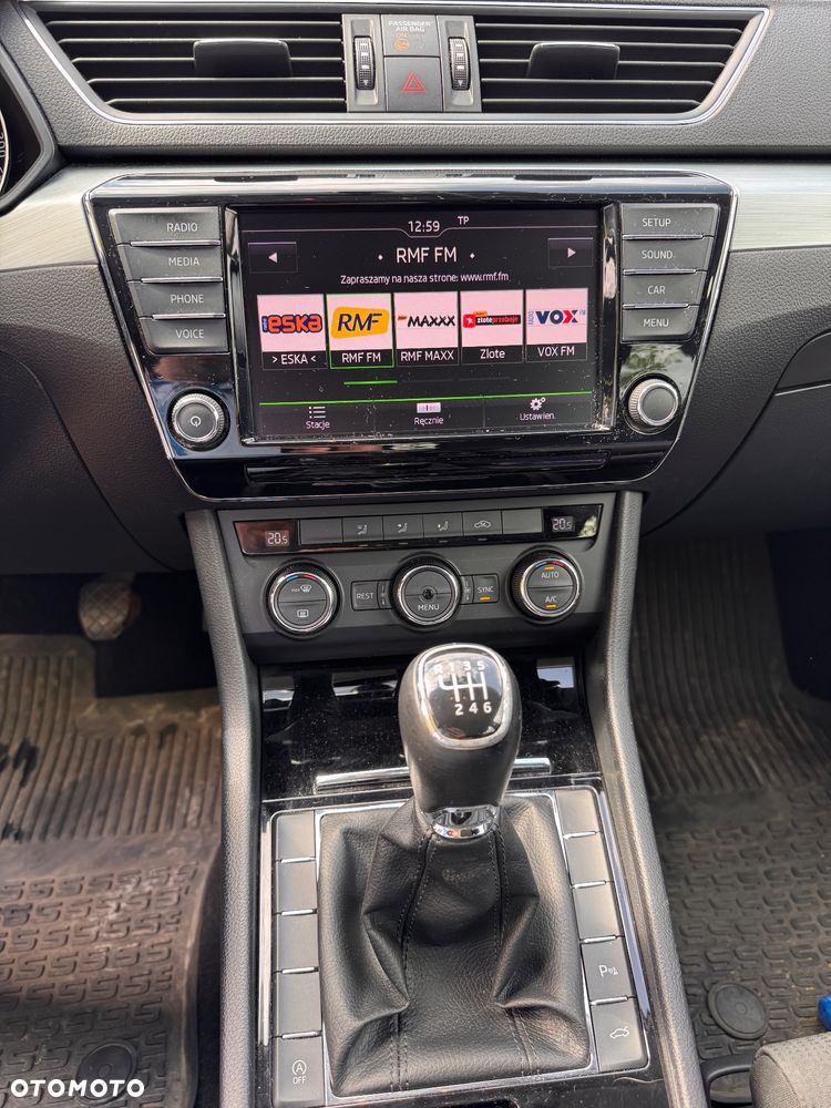 Skoda Superb 1.4 TSI ACT Ambition - 10