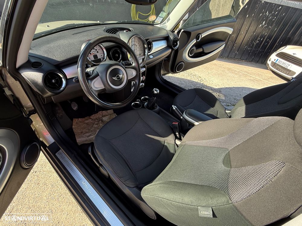 MINI Clubman Cooper D - 13