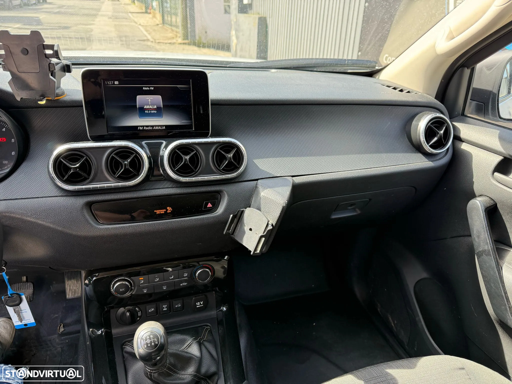 Mercedes-Benz X 220 d 4MATIC PROGRESSIVE - 13