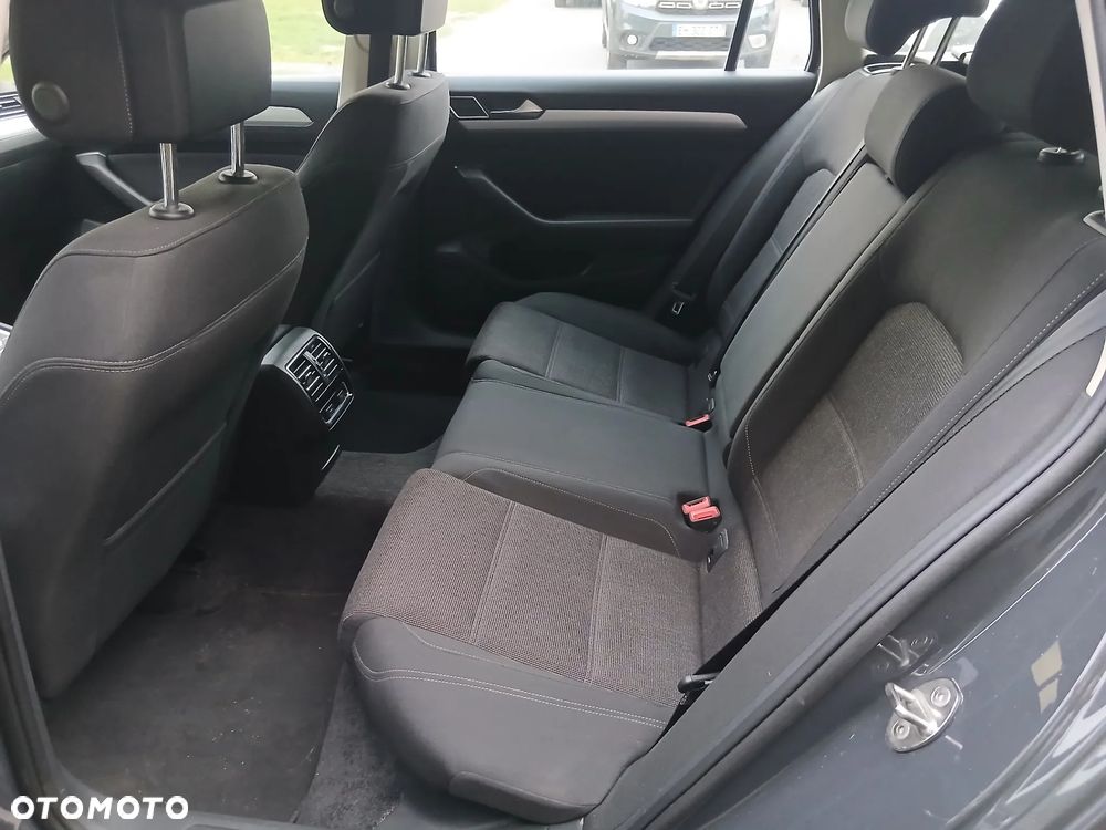 Volkswagen Passat 2.0 TDI (BlueMotion Technology) Comfortline - 10