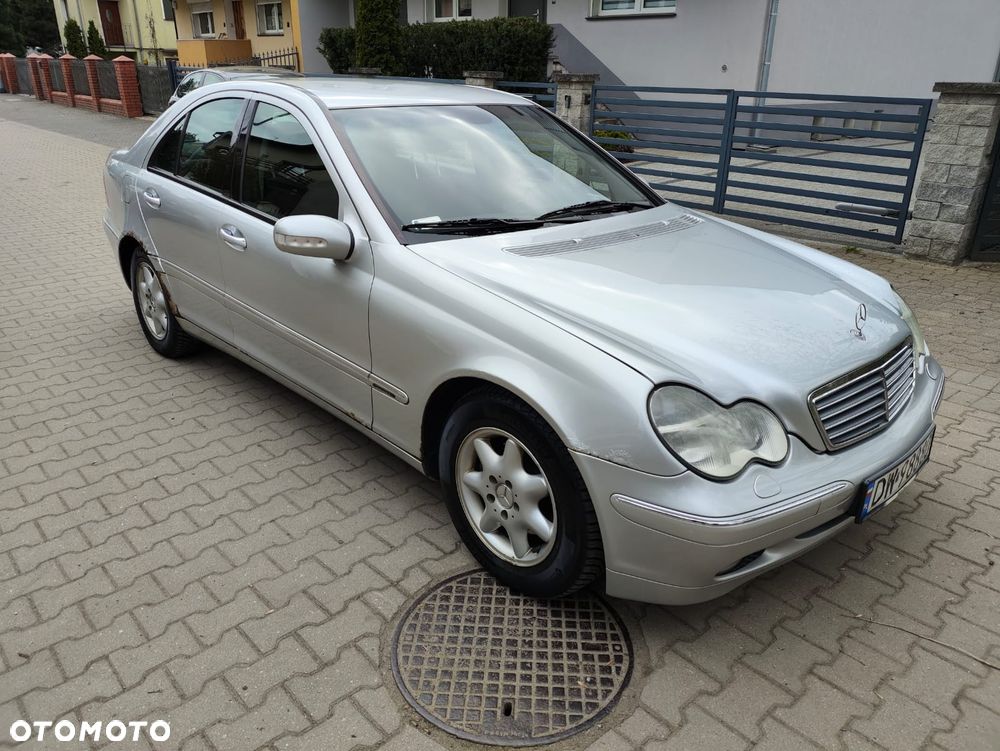 Mercedes-Benz Klasa C 220 CDI Elegance - 3