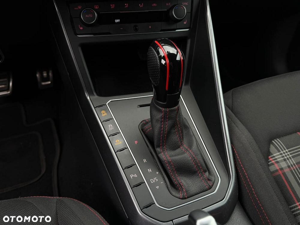 Volkswagen Polo 2.0 TSI GTI DSG - 26