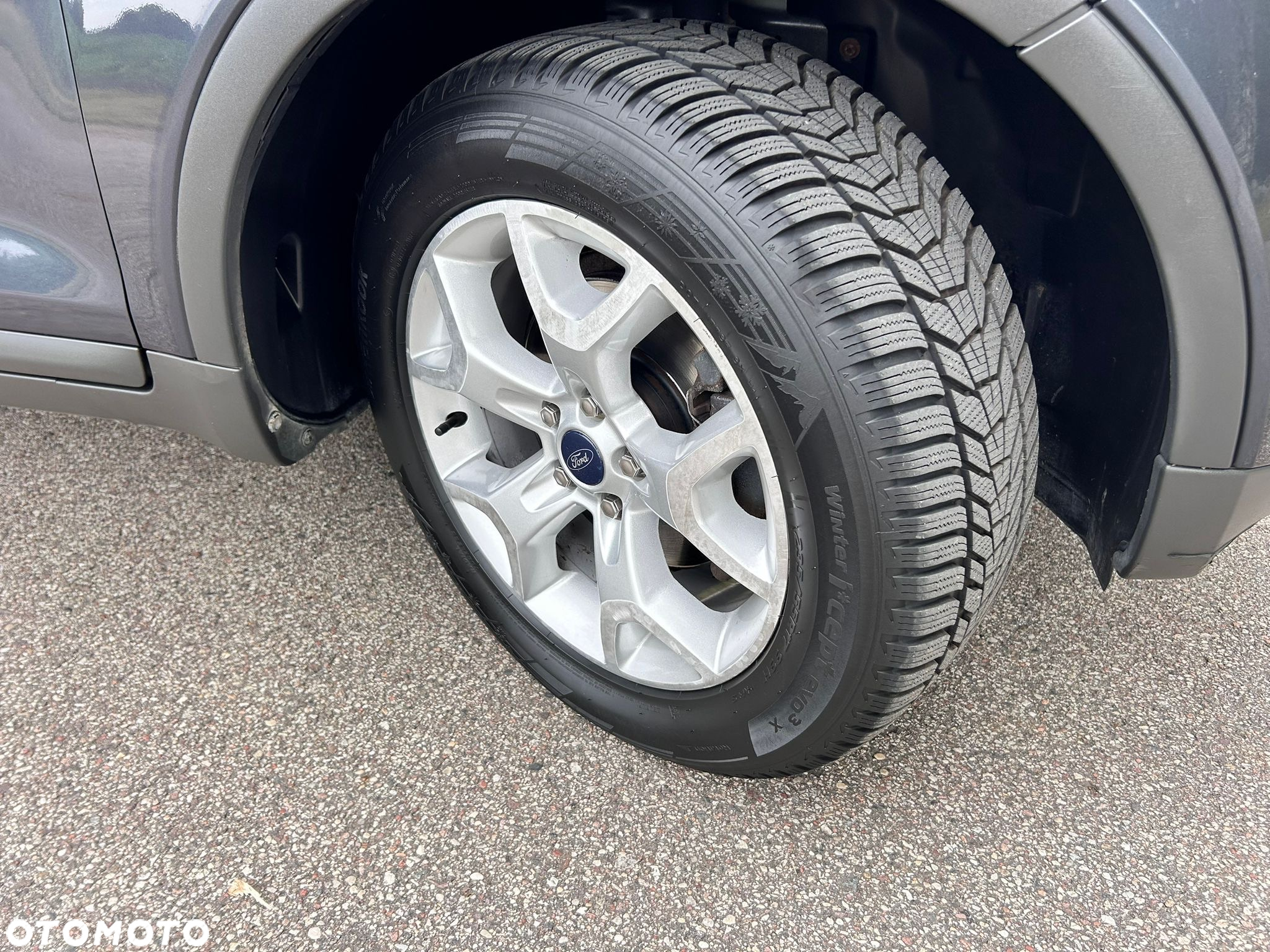 Ford Kuga 2.0 TDCi 2x4 Titanium - 11