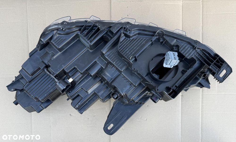 MUSTANG MACH-E LAMPA PRZEDNIA PRAWA LJ8B13E014 - 4