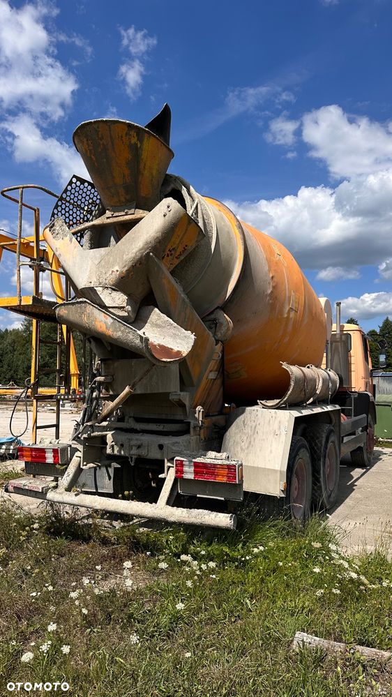 Mercedes-Benz SK 2422 - 5