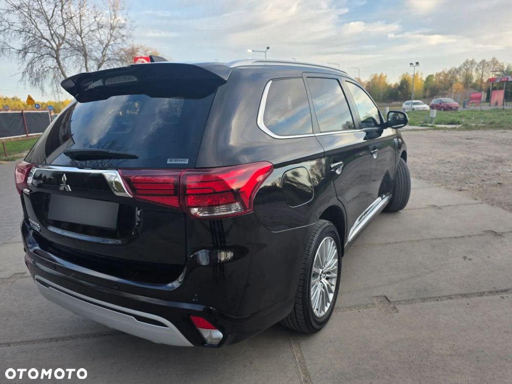 Mitsubishi Outlander 2.4 4WD Diamant+ - 8