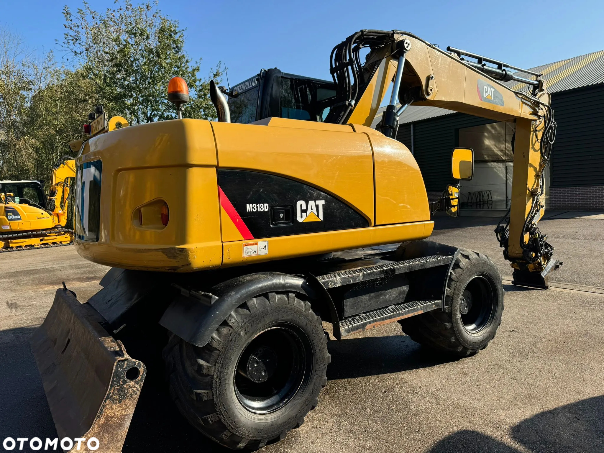 Caterpillar 313D - 8