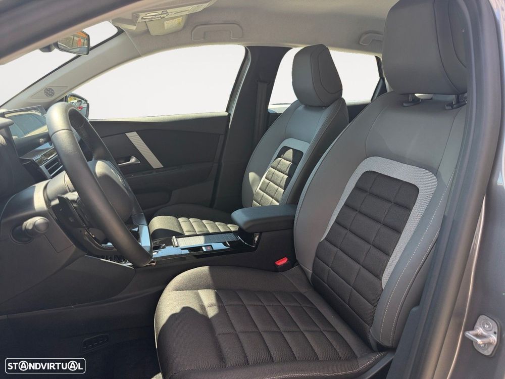 Citroën C4 X 1.2 Hybrid Plus e-DSC6 - 9