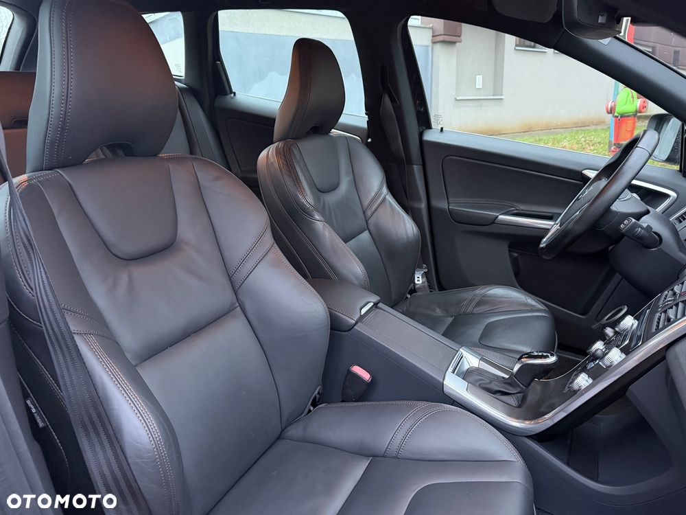 Volvo XC 60 D4 Geartronic Ocean Race - 12