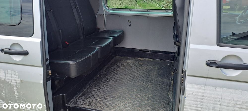 Volkswagen Transporter - 4