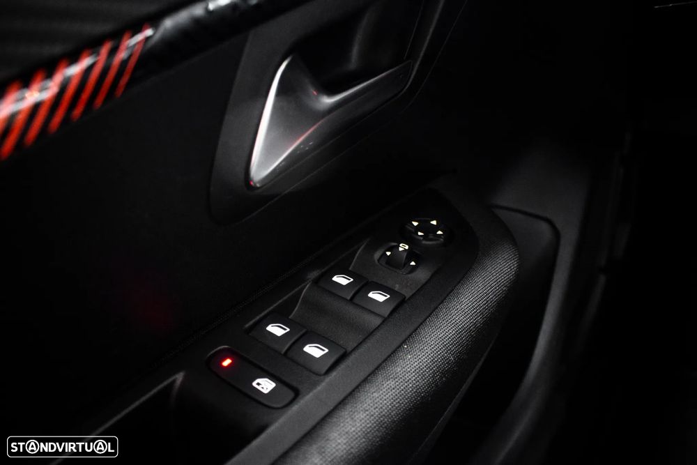 Peugeot 208 1.2 PureTech Active - 17