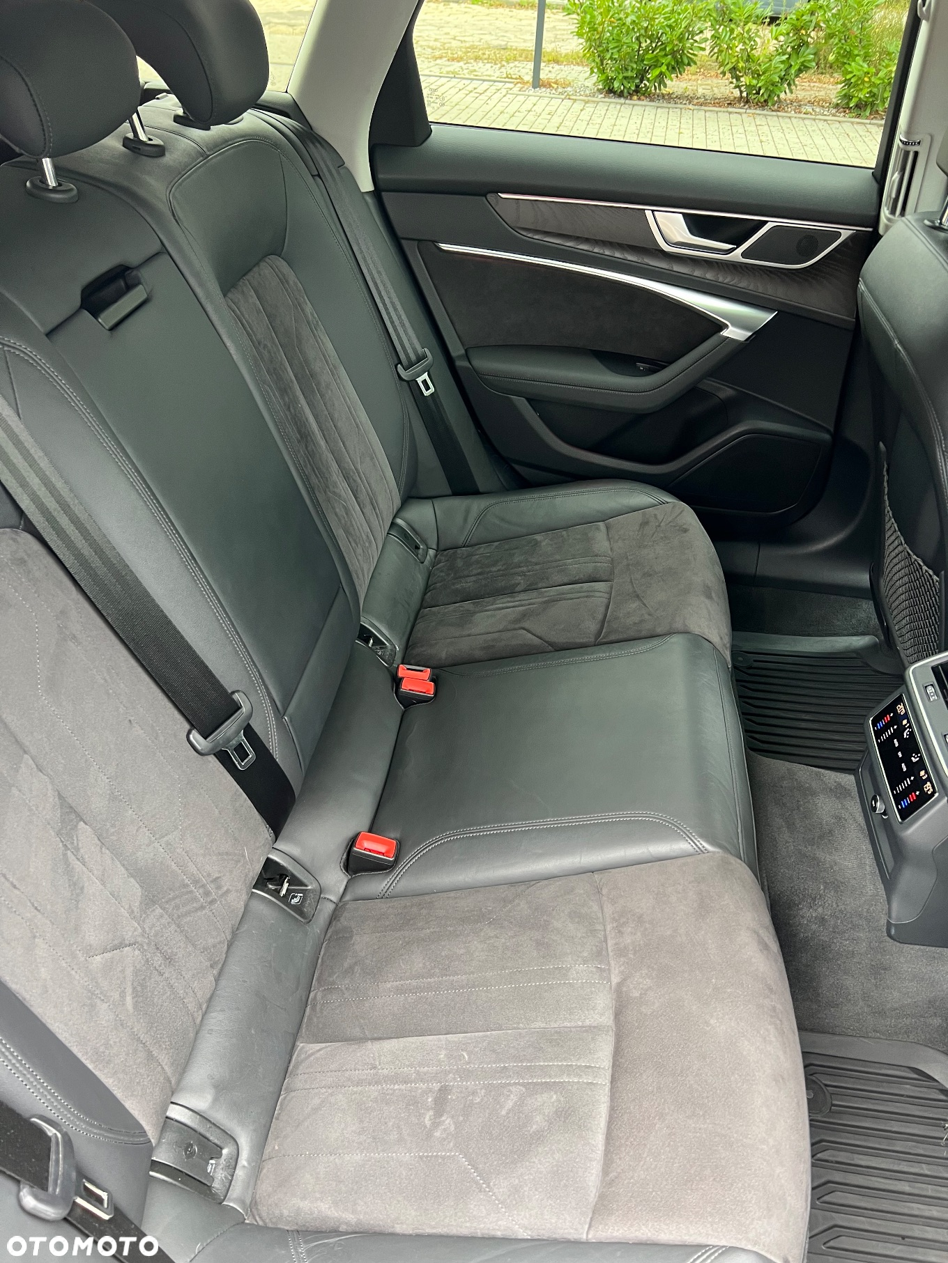 Audi A6 Avant 2.0 TDI ultra S tronic - 12