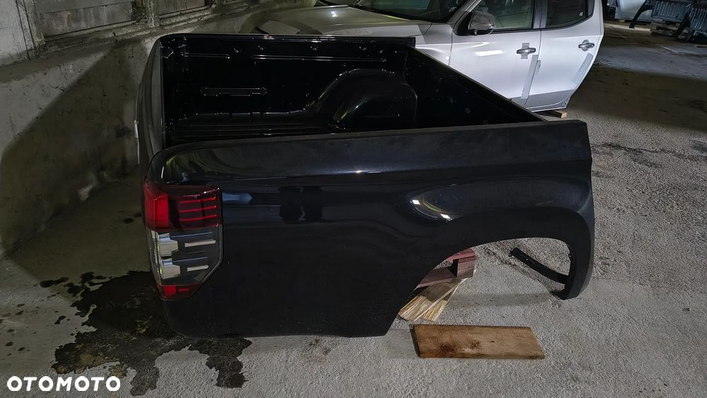 Paka, skrzynia ładunkowa Mitsubishi L200