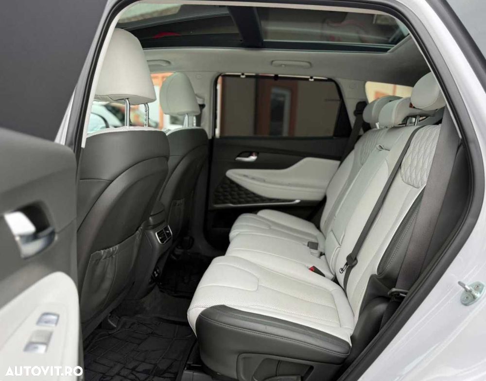 Hyundai Santa Fe - 24