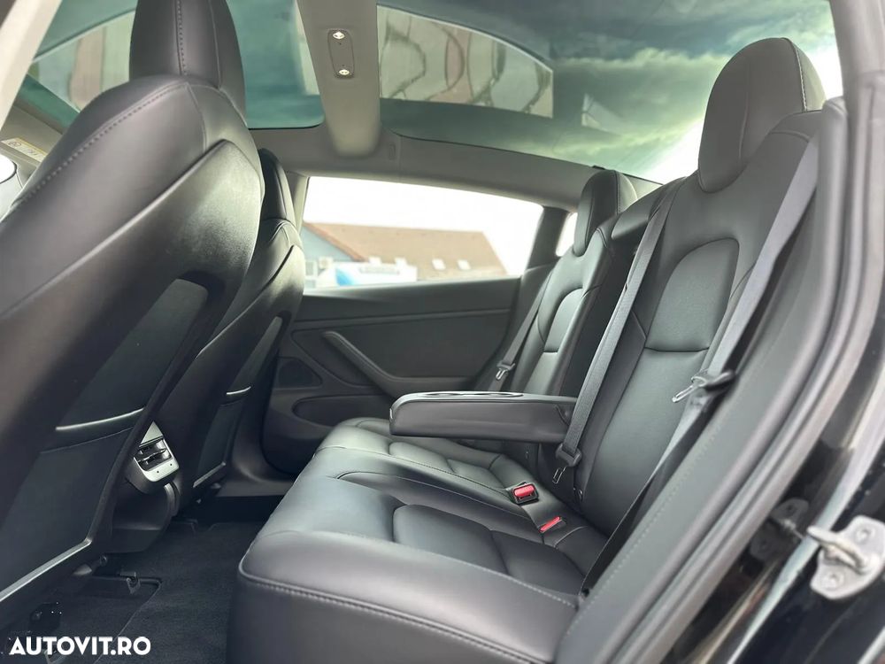 Tesla Model 3 - 27