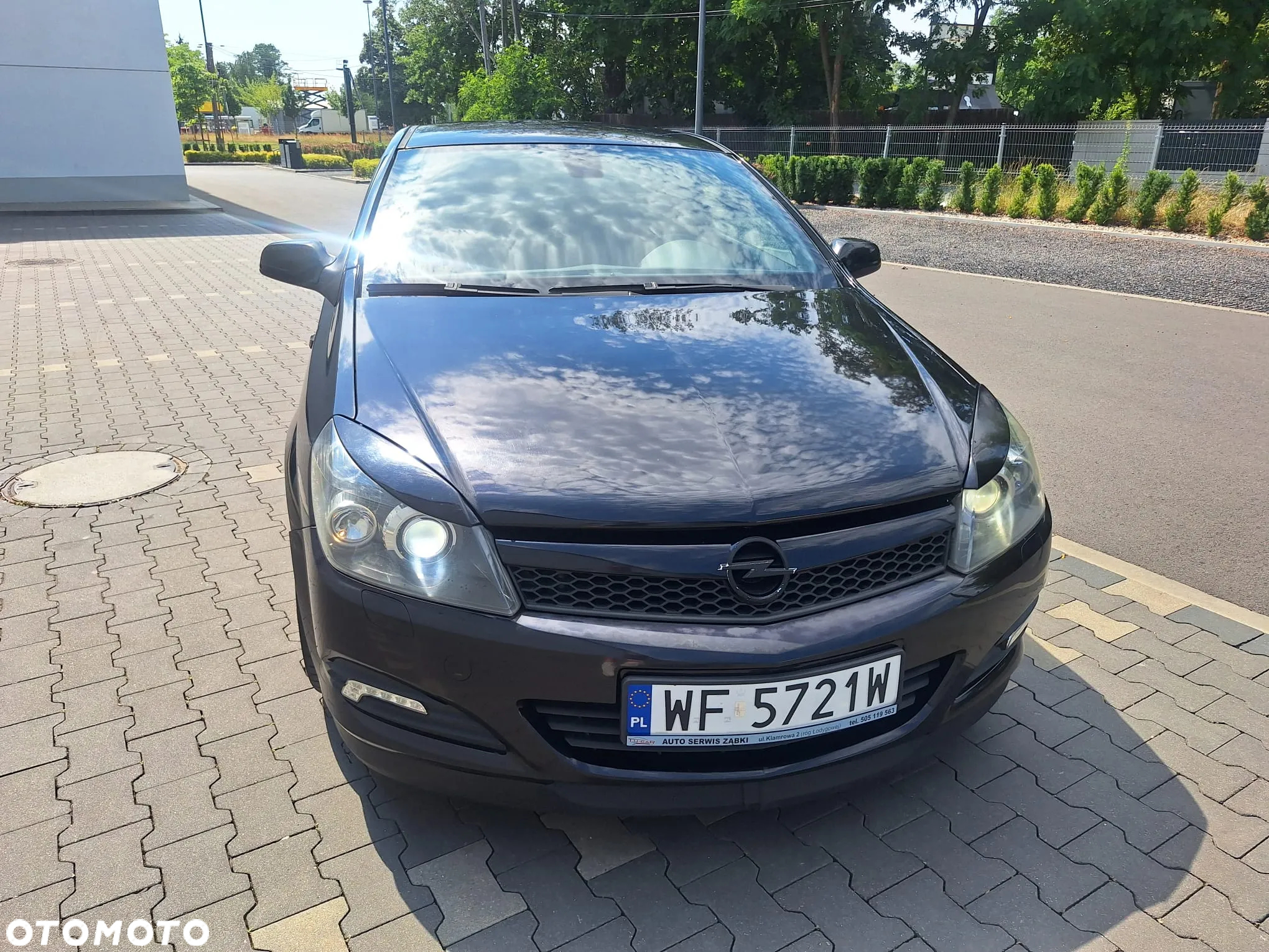 Opel Astra GTC 2.0 Turbo Sport - 2