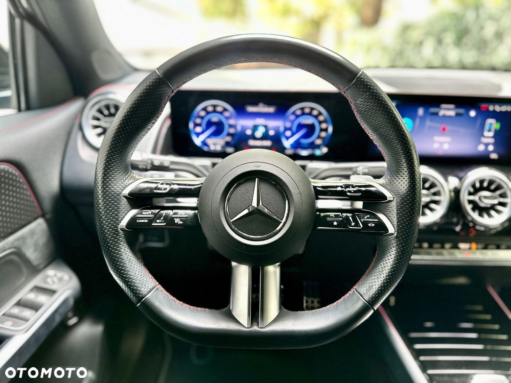 Mercedes-Benz EQB 250 70.5kWh AMG Line 7os - 16