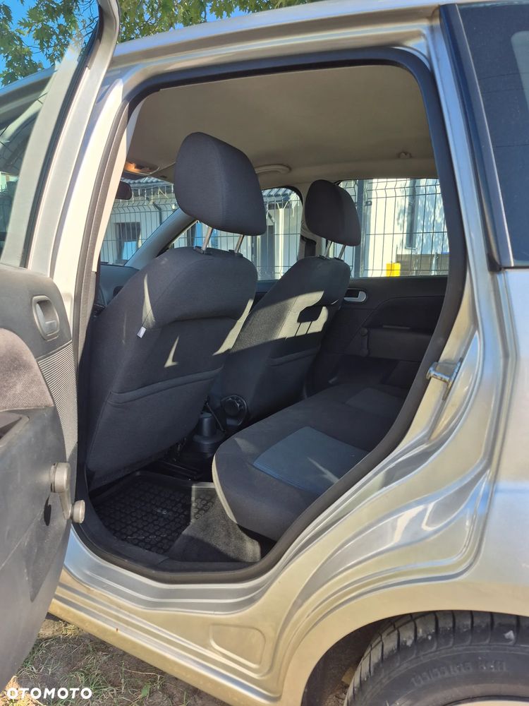 Ford Fiesta - 6