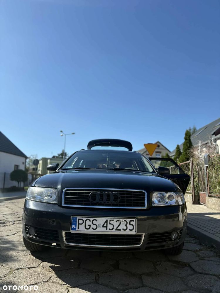 Audi A4 - 1