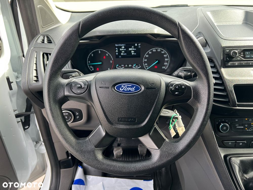 Ford Transit Connect - 13