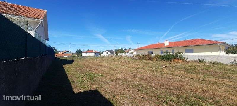 Terreno com 3200m² em Alvarães - Grande imagem: 4/7