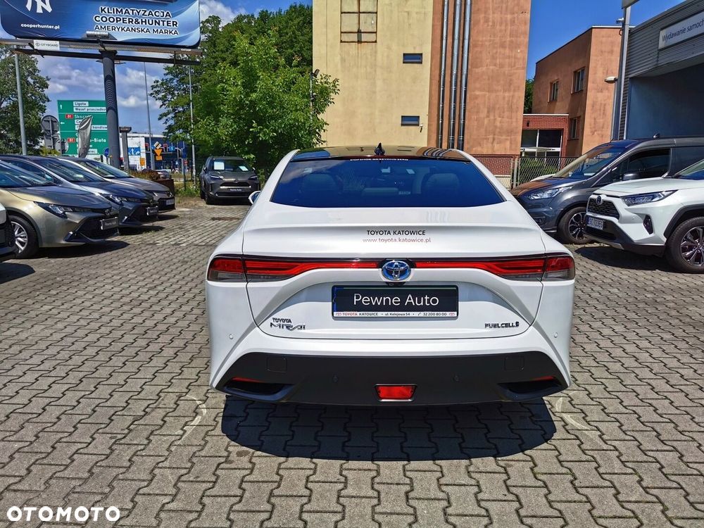Toyota Mirai - 4