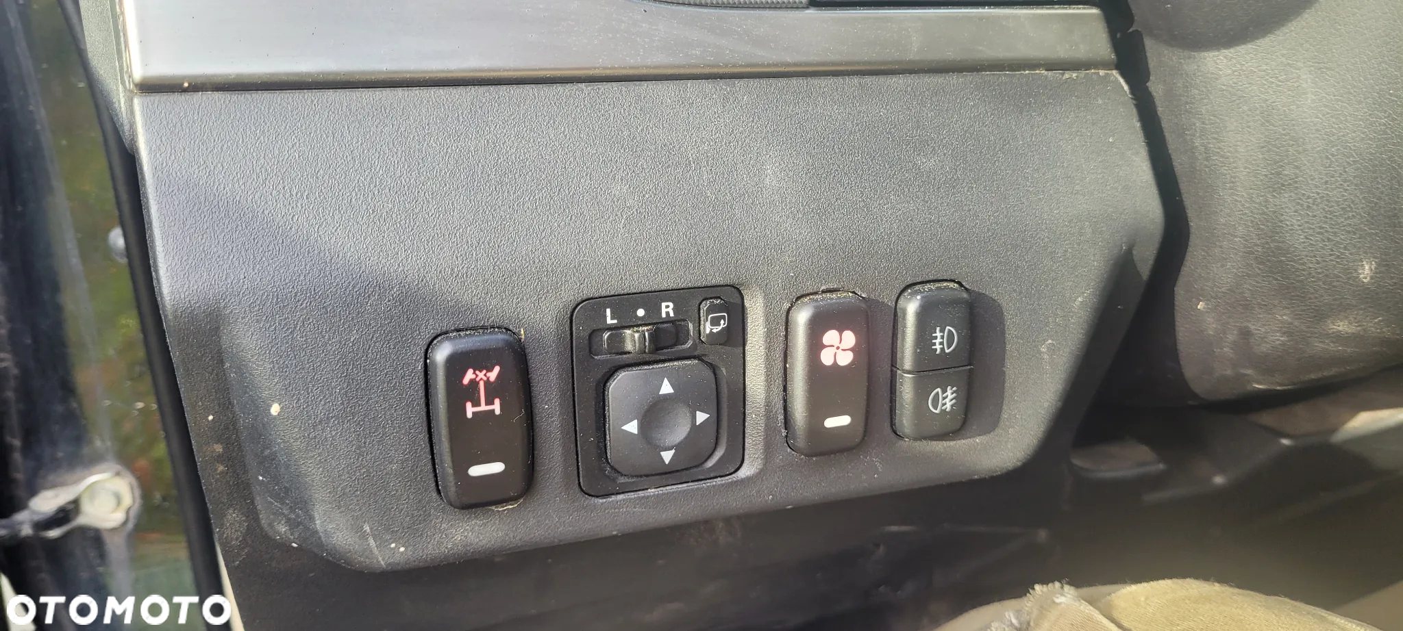 Mitsubishi Pajero - 3