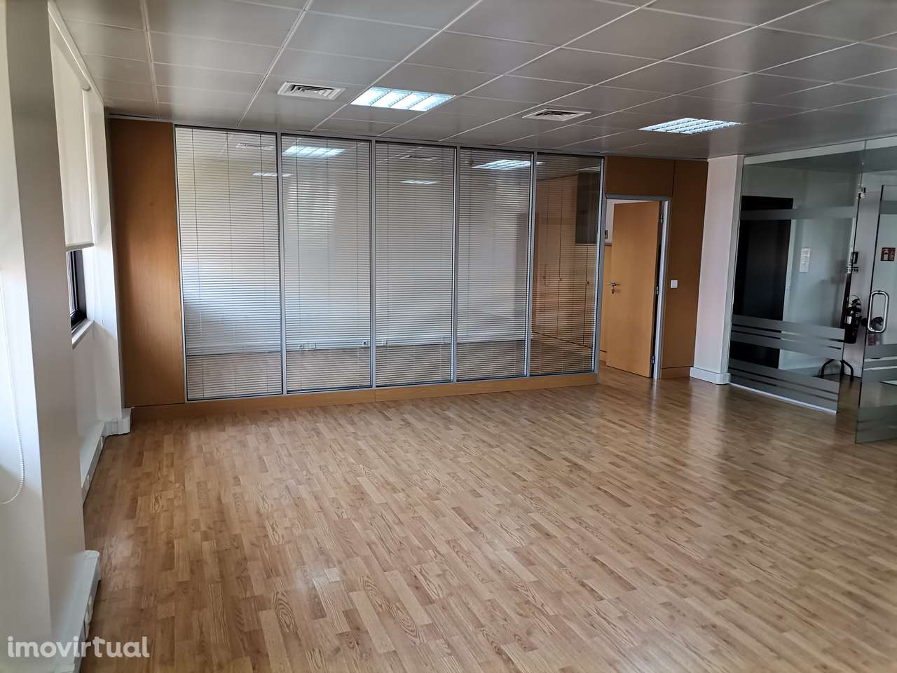 Arrendamento Escritório, entre o Marquês Pombal e a Av. Liberdade - Grande imagem: 5/17