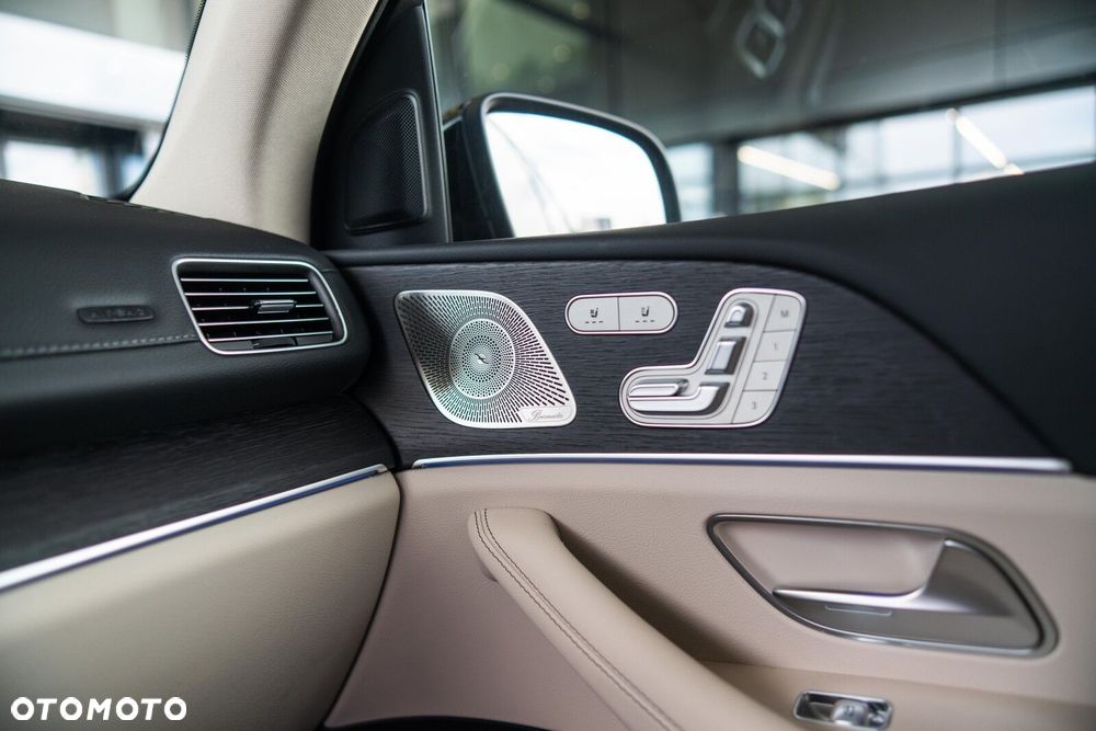 Mercedes-Benz GLE - 12