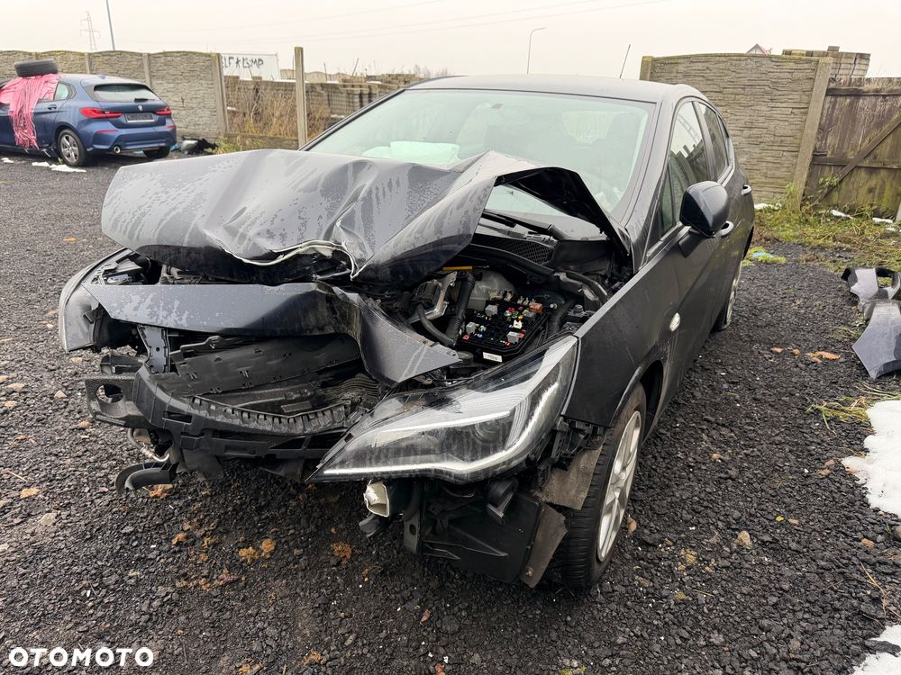 Opel Astra 1.4 Selection - 18