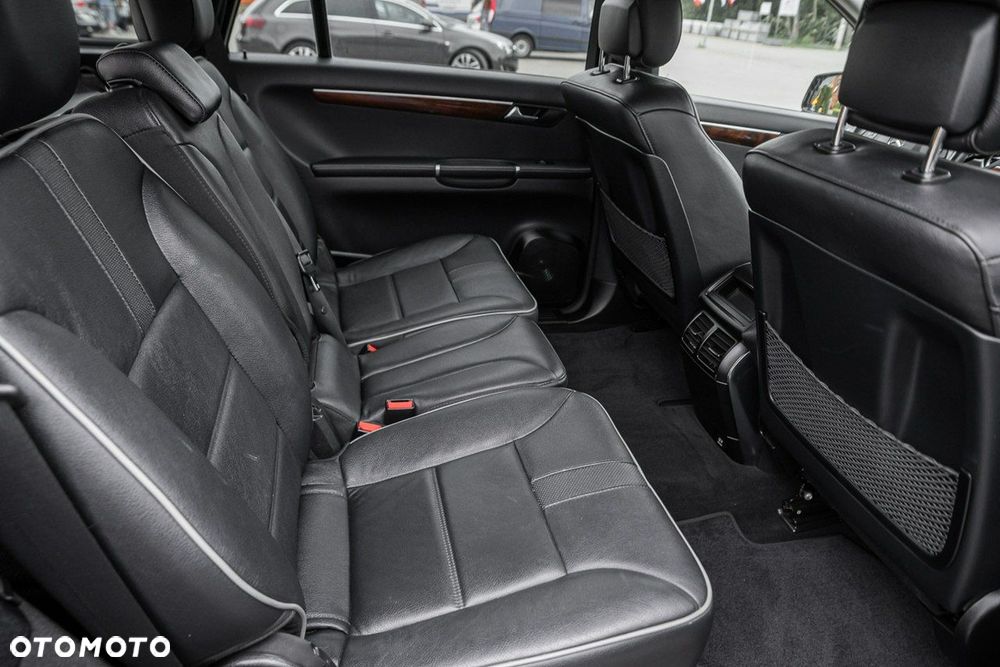 Mercedes-Benz Klasa R - 8