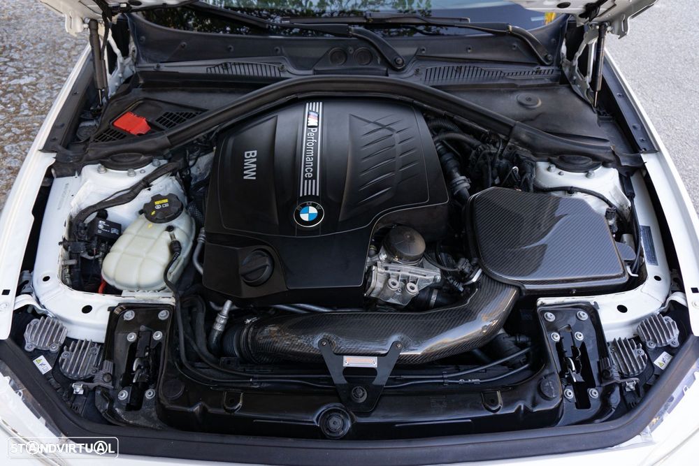BMW M235i Auto - 11