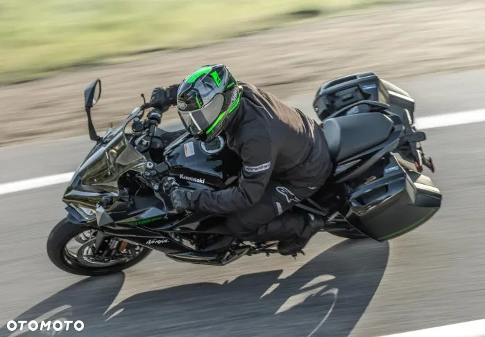 Kawasaki Ninja 1000 SX - 7