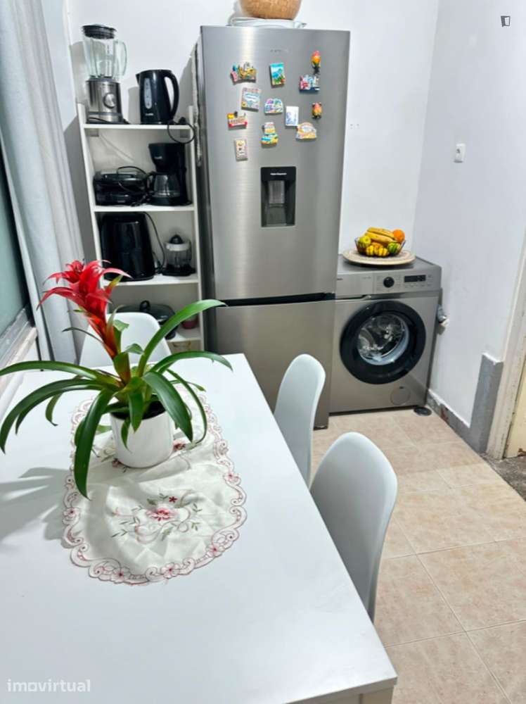 Quarto - localizado em Penha de França Lisbon - Grande imagem: 3/12