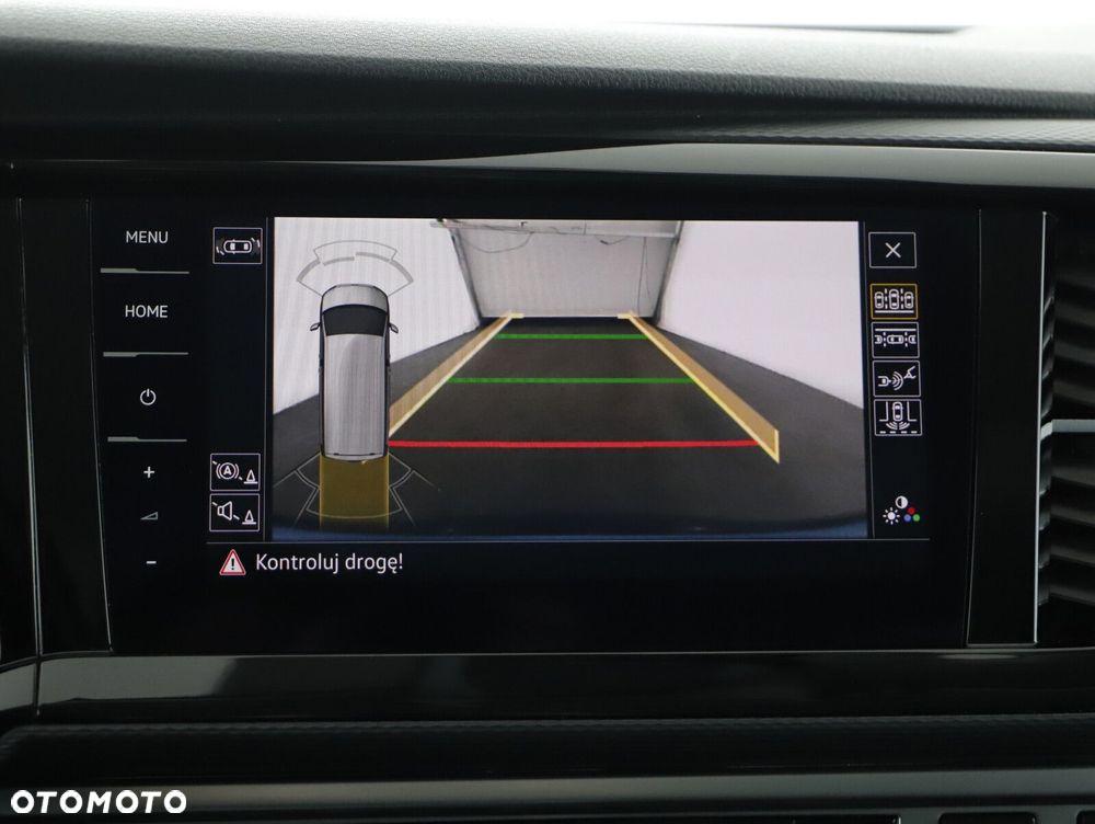 Volkswagen Multivan - 17